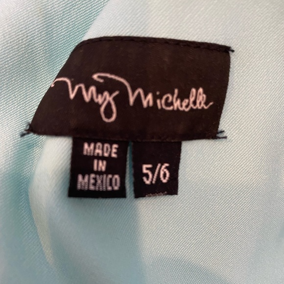 Sky Blue Square-neck, Sleeveless Shell Dress - Picture 8 of 8